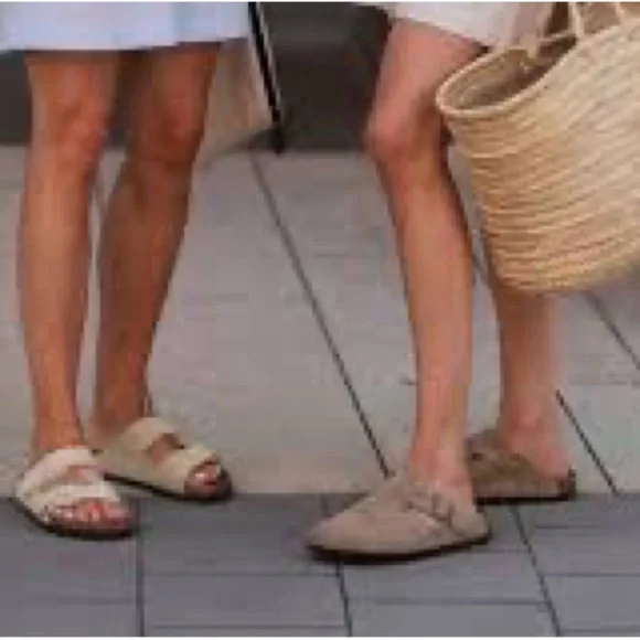 Birkenstock Boston Soft Footbed Clogs
In Taupe - Picture 10 of 15